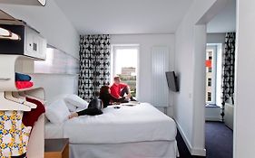 Hotel Gat Point Charlie